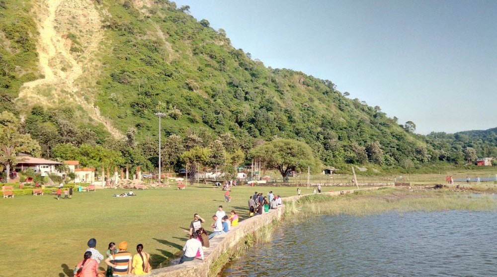 Tikkar Taal